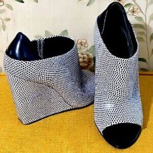 Alexander Wang Black & White Snakeskin Print Open-Toe Wedge Booties Size 36.5